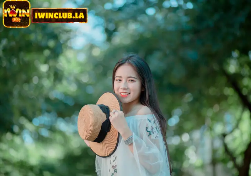 tạ khánh linh iwin club